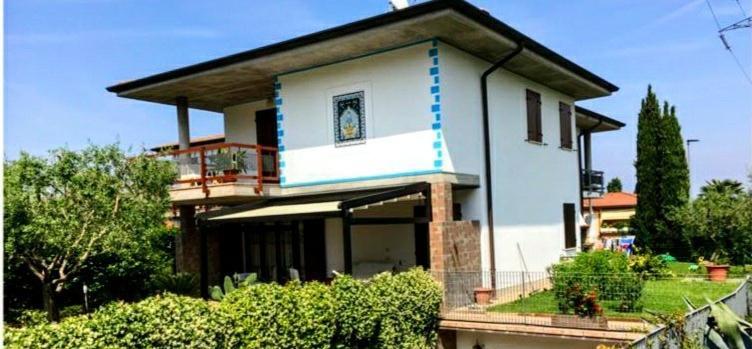 Villa Ivana Desenzano del Garda Exterior foto